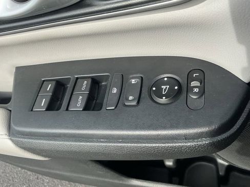 Used 2018 Honda CR-V Touring image 28