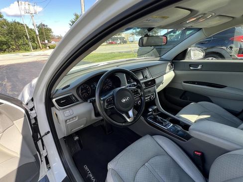 Used 2016 Kia Optima EX image 11