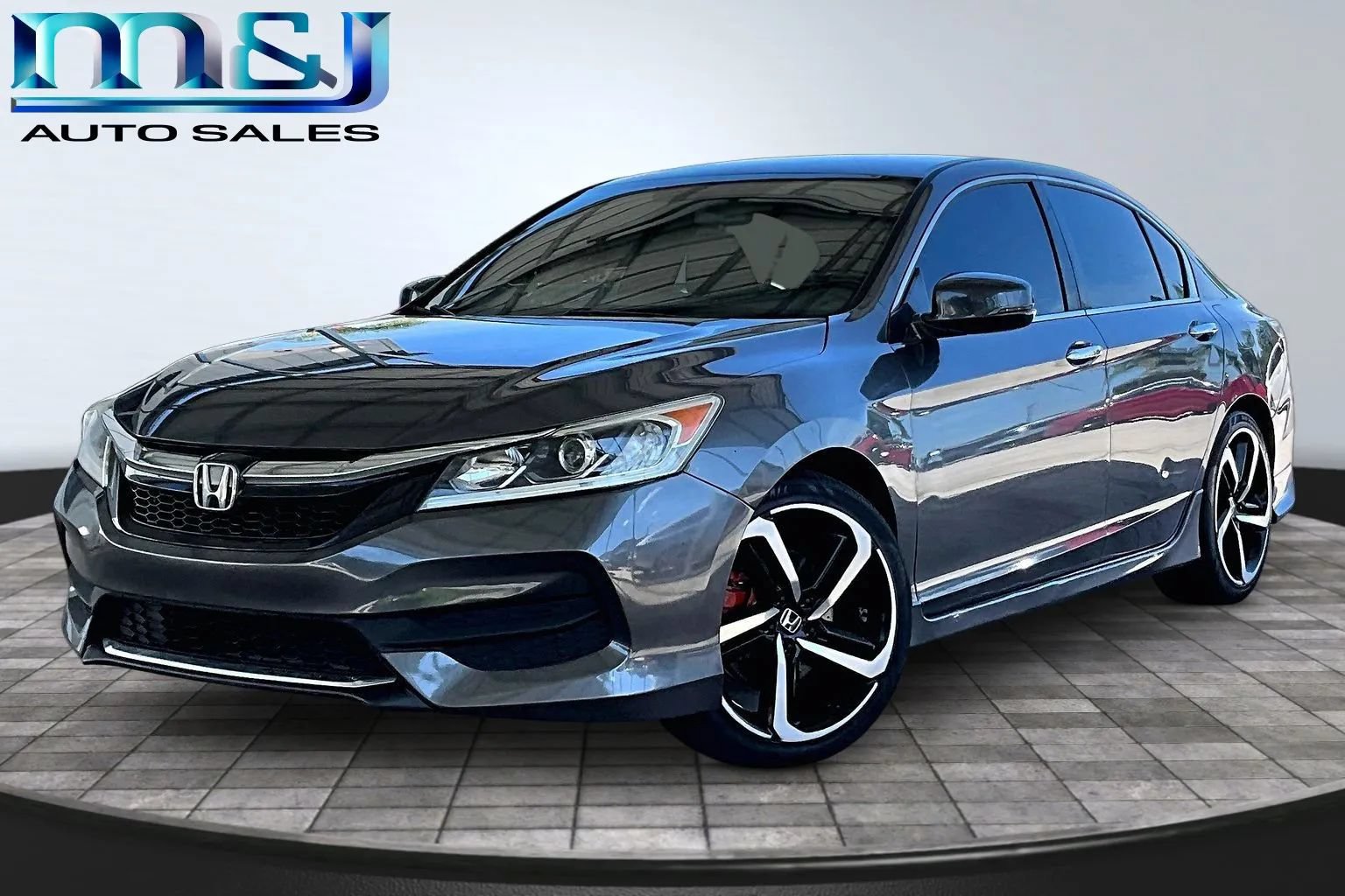 Used 2017 Honda Accord Sport image 1