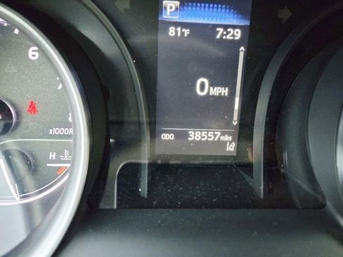 Used 2021 Toyota Camry LE FWD image 19