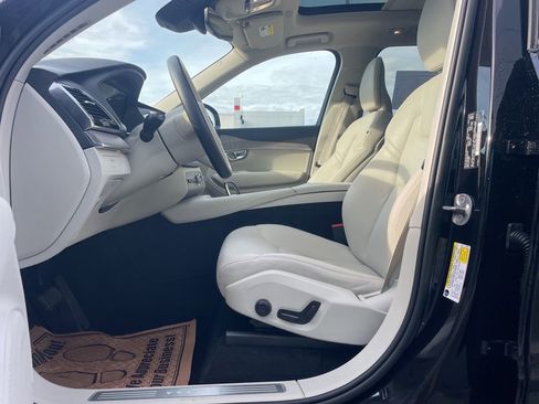 Certified 2023 Volvo XC90 B6 Plus w/ Protection Package Premier image 23