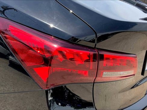 Used 2016 Acura TLX image 28