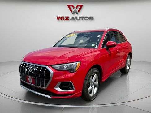 Used 2020 Audi Q3 2.0T Premium w/ Convenience Package AWD/4WD image 1