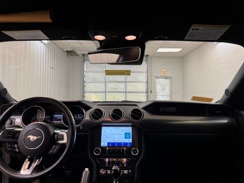 Used 2021 Ford Mustang GT w/ Black Accent Package RWD image 18