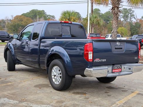 Used 2016 Nissan Frontier SV image 18