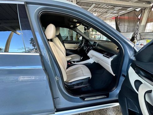 Used 2020 BMW X1 xDrive28i w/ Convenience Package AWD/4WD image 16