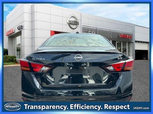 Certified 2024 Nissan Altima 2.5 SV FWD image 4