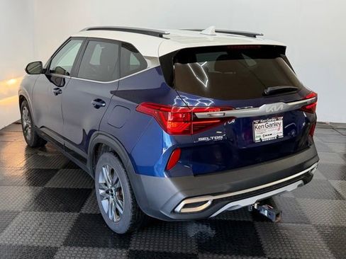 Used 2023 Kia Seltos S w/ Navigation Package FWD image 8