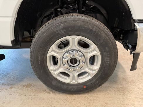 New 2026 Ford F250 XLT image 13