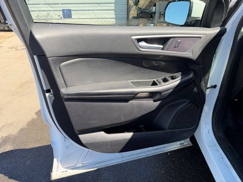 Used 2022 Ford Edge SEL AWD/4WD image 19