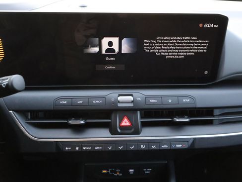 New 2025 Kia K4 LXS image 23