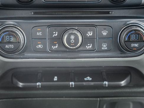 Used 2018 Chevrolet Silverado 1500 LT w/ LT Eassist Package image 25