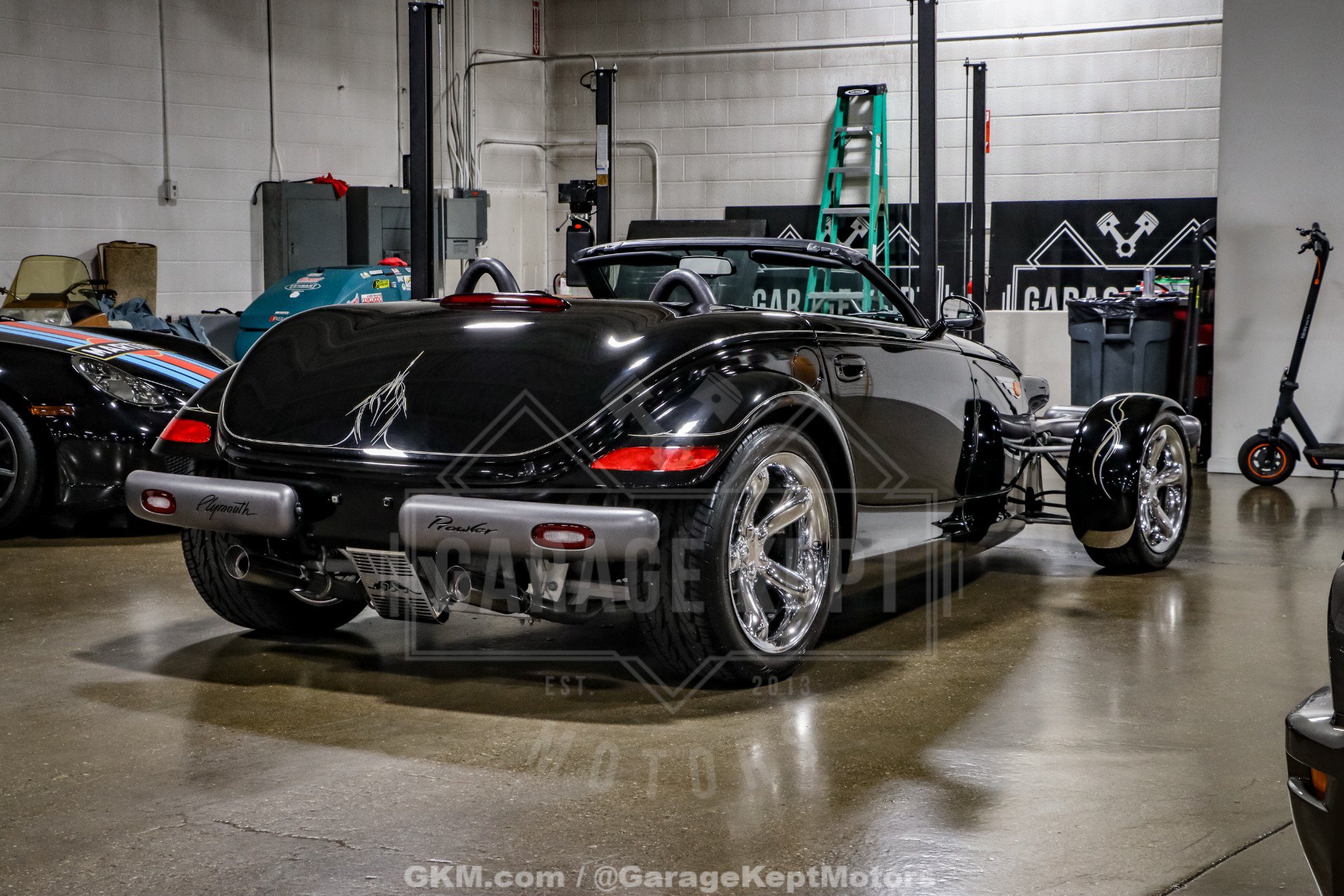 Used 1999 Plymouth Prowler RWD image 22