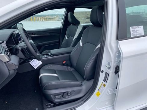 New 2026 Toyota Camry Hybrid AWD/4WD image 19