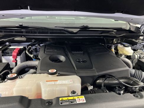 Used 2022 Toyota Tundra SR5 image 28