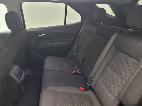 Used 2021 Chevrolet Equinox LT image 18