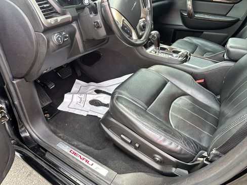 Used 2016 GMC Acadia Denali AWD/4WD image 10