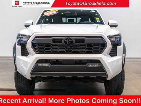 Certified 2026 Toyota Tacoma TRD Off-Road w/ TRD Off Road Premium Package AWD/4WD image 2