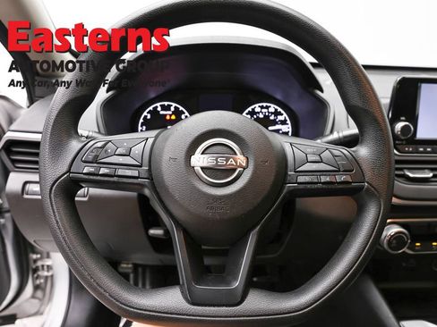 Used 2023 Nissan Altima 2.5 S FWD image 10