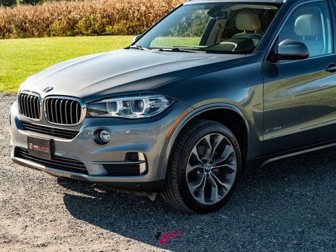 Used 2015 BMW X5 xDrive35d image 17