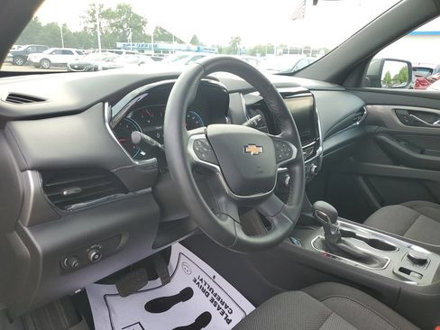 Certified 2023 Chevrolet Traverse LT FWD image 8