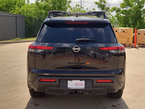 Certified 2024 Nissan Pathfinder Rock Creek image 3