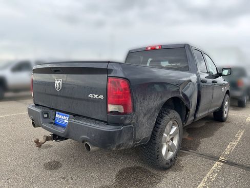 Used 2019 RAM 1500 Express w/ Express Value Package AWD/4WD image 3