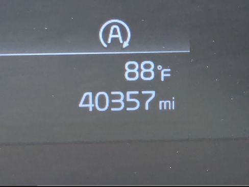 Certified 2024 Kia Sportage LX image 32