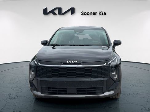 Certified 2026 Kia Sportage LX w/ LX Convenience Package FWD image 2