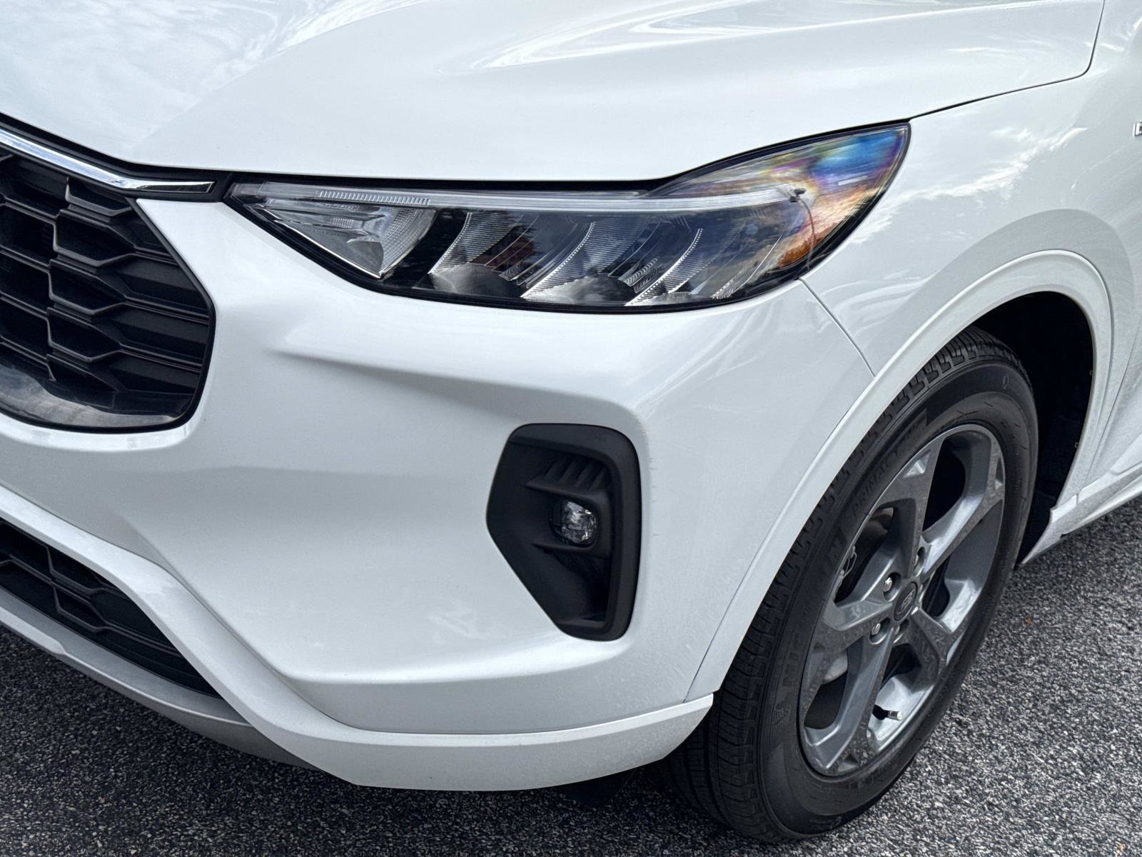 Used 2023 Ford Escape ST-Line Select AWD/4WD image 10