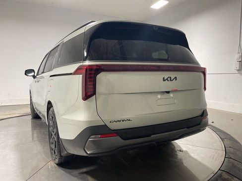 New 2026 Kia Carnival SX Prestige image 5