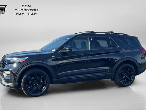 Used 2023 Ford Explorer ST-Line w/ Class IV Trailer Tow Package AWD/4WD image 1