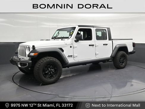 Used 2023 Jeep Gladiator Sport AWD/4WD image 1