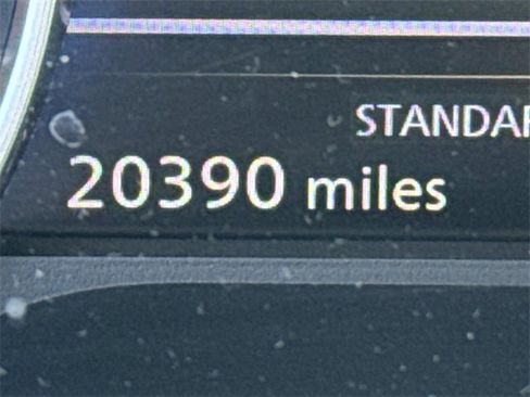 Used 2023 Nissan Rogue SL w/ SL Premium Package image 33