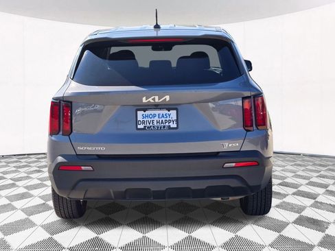 Used 2023 Kia Sorento LX image 20