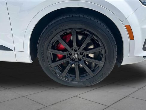 Used 2018 Audi Q7 3.0T Prestige w/ Prestige Package AWD/4WD image 10