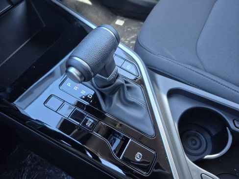 New 2026 Kia Niro LX image 22