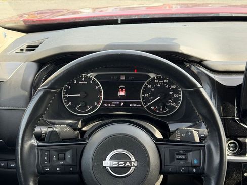 Used 2022 Nissan Pathfinder SL w/ SL Premium Package image 18