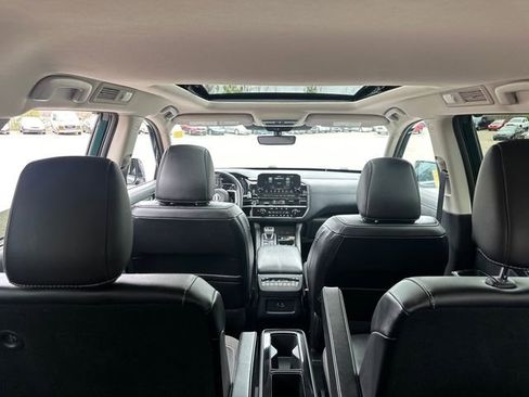 Used 2023 Nissan Pathfinder SL w/ SL Premium Package AWD/4WD image 14