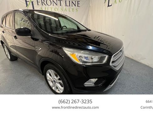 Used 2017 Ford Escape SE FWD image 1