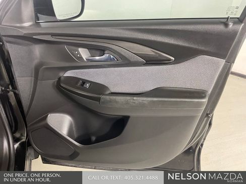 Used 2021 Chevrolet TrailBlazer LT AWD/4WD image 20