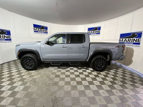 Used 2023 Nissan Frontier PRO-4X w/ Pro-4X Premium Package AWD/4WD image 10