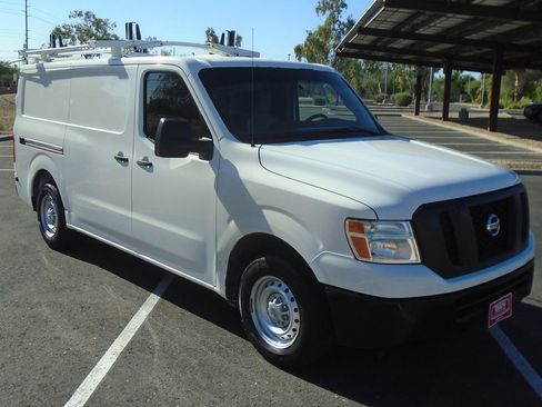 Used 2017 Nissan NV 2500 S image 5