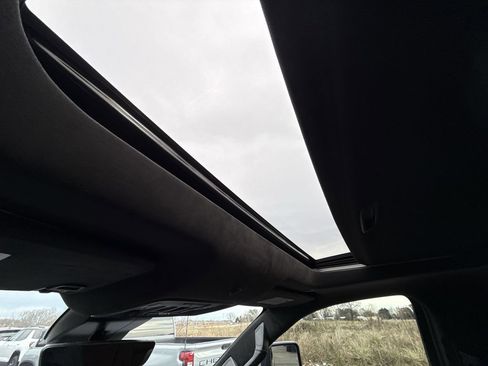 Certified 2025 GMC Sierra 2500 Denali Ultimate w/ Max Trailering Package image 25