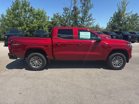 New 2026 Chevrolet Colorado LT w/ LT Convenience Package AWD/4WD image 6