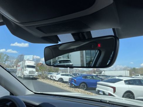 Used 2025 Subaru Outback image 26