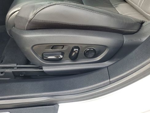 Used 2019 Lexus ES 300h Ultra Luxury w/ Accessory Package 2 image 19