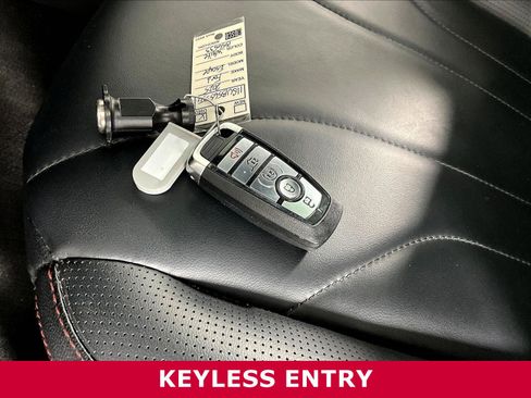 Used 2025 Ford Escape ST-Line Elite w/ Premium Technology Package AWD/4WD image 34