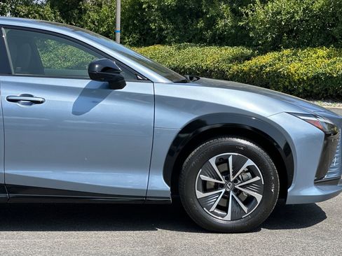 Certified 2023 Lexus RZ 450e Premium w/ Accessory Package (2T) AWD/4WD image 35