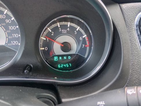 Used 2013 Chrysler 200 LX FWD image 10